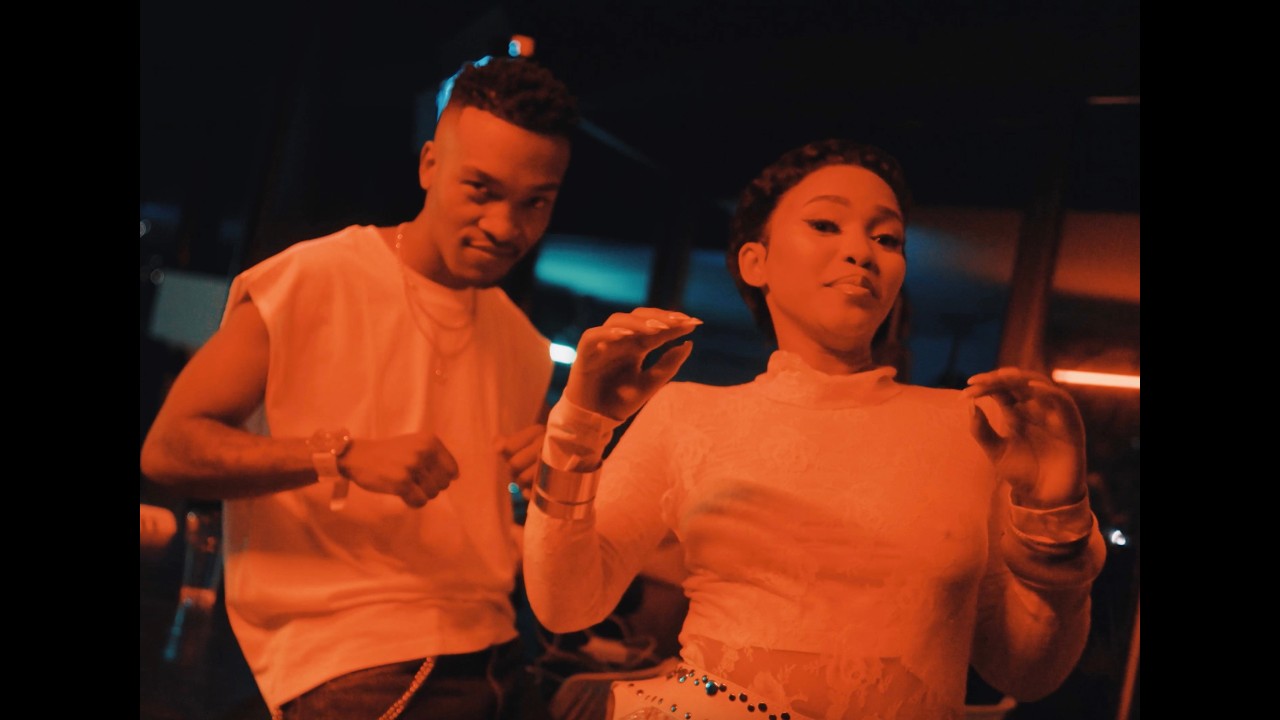 Zee Nxumalo – NgyaSindelwa Zee Nxumalo – NgyaSindelwa