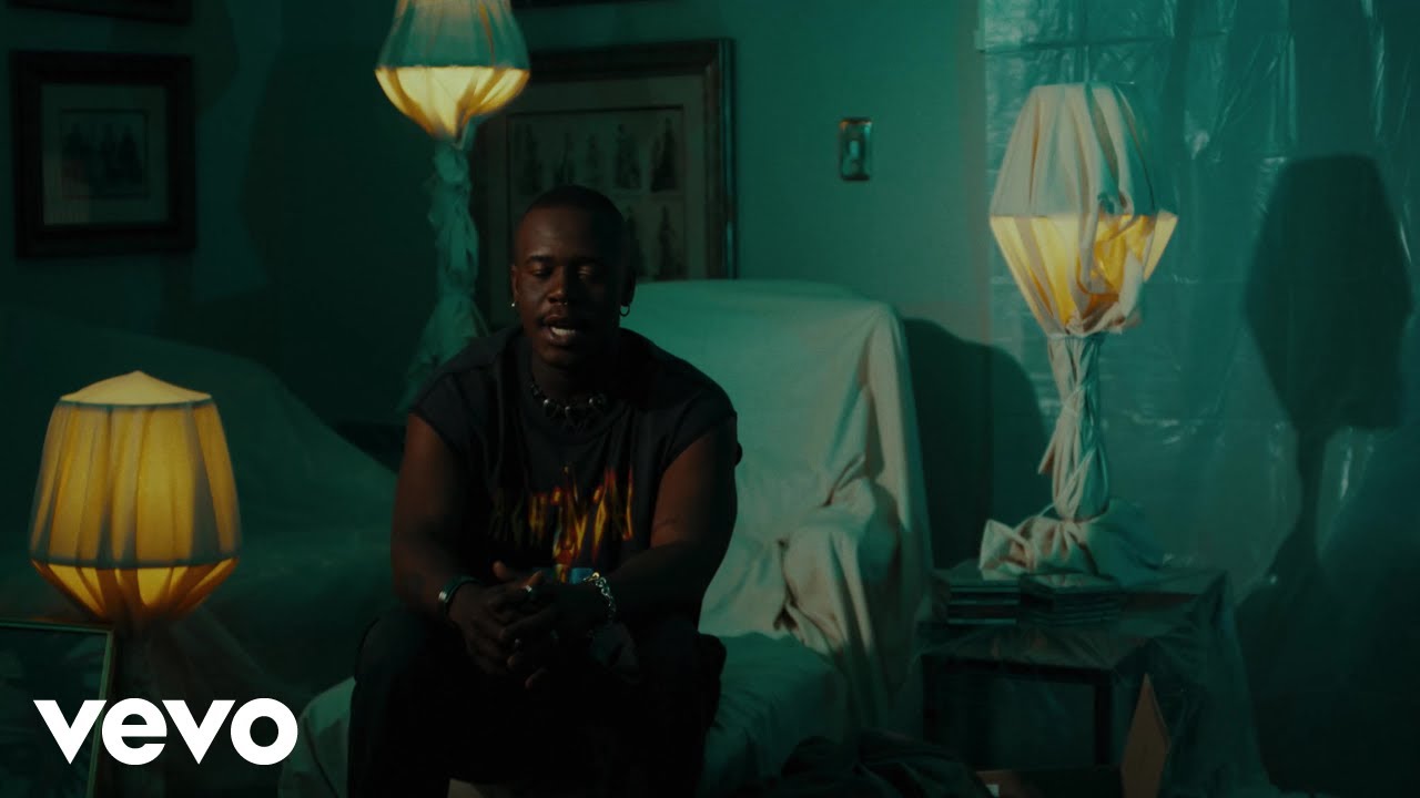 Lloyiso – Scary (Official Video) Lloyiso – Scary (Official Video)