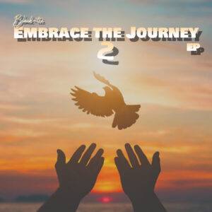 Black-tee – Embrace the Journey 2