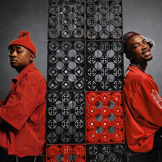Royal MusiQ – AmaRider Royal MusiQ – AmaRider